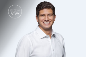 JOÃO CAMPOS BRILHA NO RODA VIVA