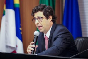 DEPUTADO RODRIGO FARIAS LAMENTA FALTA DE RESPEITO DA GOVERNADORA RAQUEL LYRA COM A ASSEMBLEIA